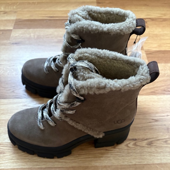 UGG women’s Brooklyn Water-Resistant Hiker Boot - Picture 3 of 12